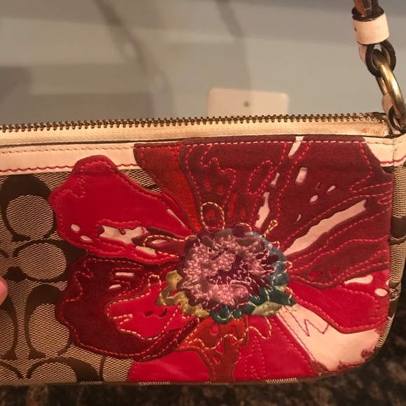 Coach small purses - Picture 2 of 4